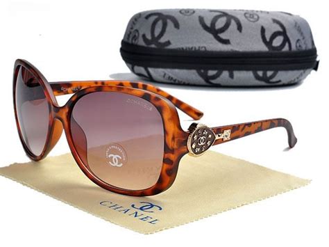 fausse lunette de soleil chanel|Reconnaître des lunettes de soleil Chanel contrefaites.